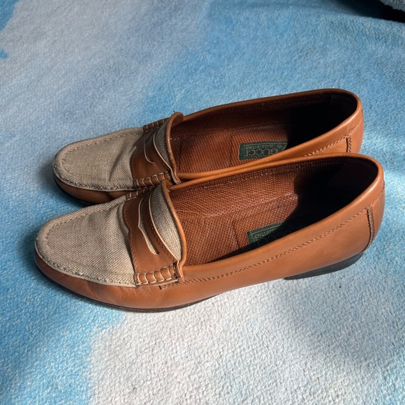 Gucci Men's Tan and Cream Loafers - Picture 3 of 9